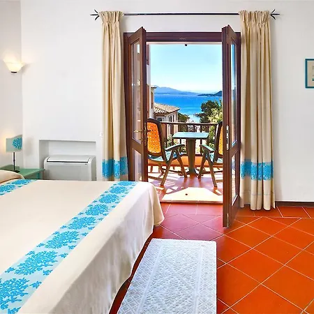 Capriccioli Hotell 4*